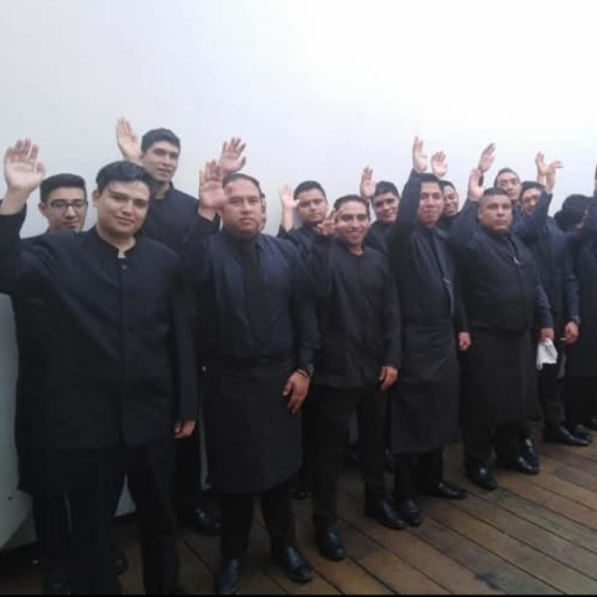 Detalle de copa con reflejo cálido